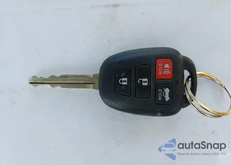 2016 Toyota Corolla Le z USA, uszkodzony, nr VIN 5YFBURHE1GP520743